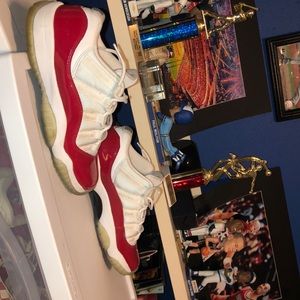Jordan 11 cherry red